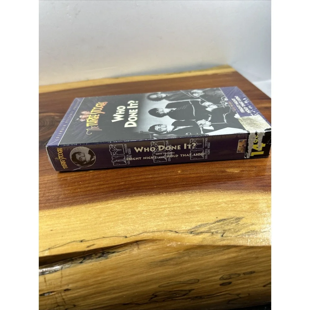 The Three Stooges - Who Done It? (VHS, 1993) **NEW**‎